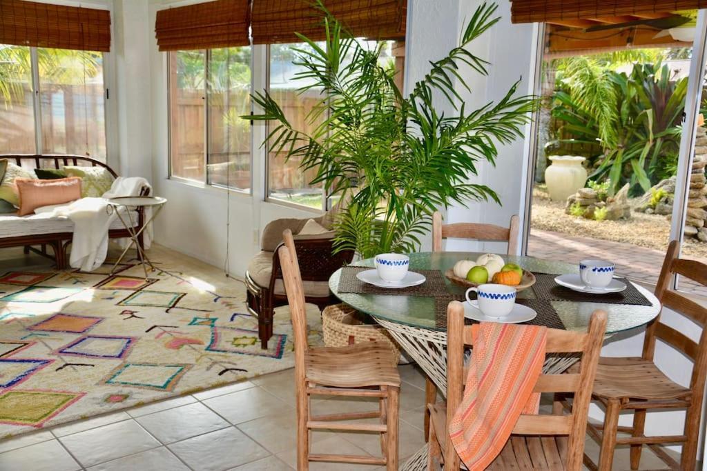 Tropical Island Escape Near Disney, Beach, Cruise Merritt Island Экстерьер фото